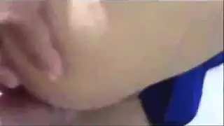 رغبة الأخوة: التنورة مرفوعة، فتحة الشرج تؤخذ في إباحية خشنة