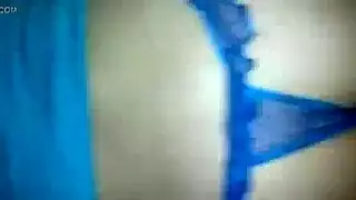 مورو شقراء تمارس الجنس مع رجل غني في السيارة بإيحاءات إباحية