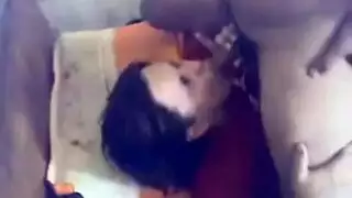 إباحي مصري: شهوة الأشقاء تنطلق على السرير