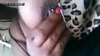  حركة مص مراهقة صعبة مع قضيب صلب