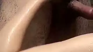 مراهقة عربية ساخنة يتناك كسها وطيزها في البانيو