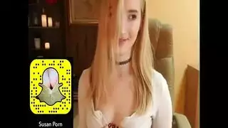 حفلة جنسية على سناب شات: عاهرة واحدة، أعضاء ذكرية كثيرة، سائل منوي غير محدود