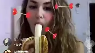 كاساندرا الطامحة إلى نجمية الأفلام الإباحية تصور مشهد جنس عنيف