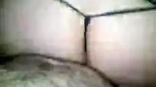قضيب كبير يضرب فتحة شرج لاتينية مثيرة