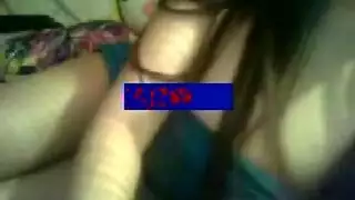 شاب يجرب المص