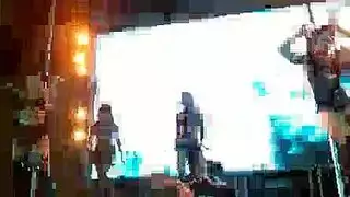 احتفال جنس جماعي: ملء كل مؤخرة بيضاء أنيقة بالسائل المنوي